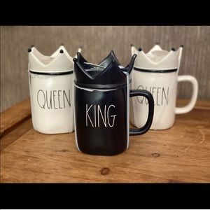 2 Rae Dunn mugs king and queen